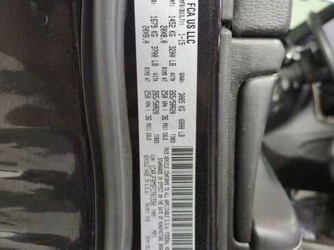 Used 2015 Jeep Grand Cherokee Limited w/ Luxury Group II image 30