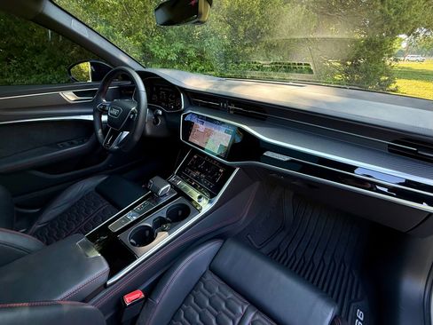 Used 2021 Audi RS 6 AWD/4WD image 30