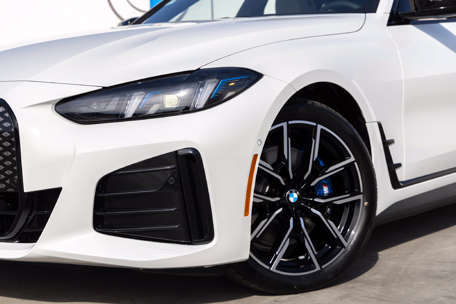 New 2026 BMW i4 eDrive40 w/ M Sport Package RWD image 10