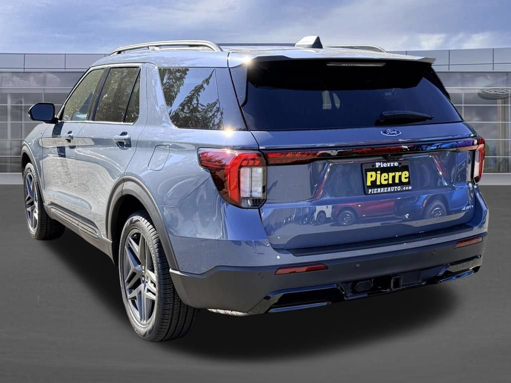 New 2026 Ford Explorer ST-Line w/ ST-Line Street Pack AWD/4WD image 8
