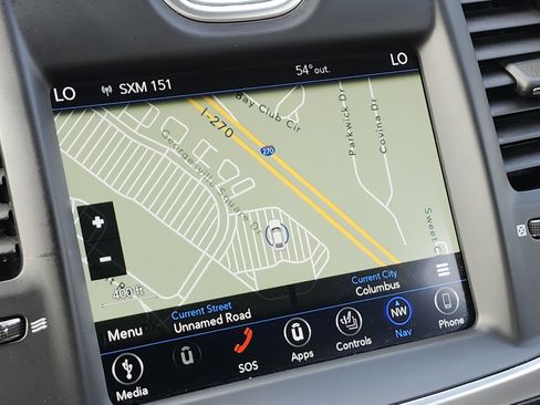 Used 2018 Chrysler 300 Limited image 23