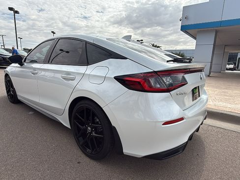 Used 2024 Honda Civic Sport image 5