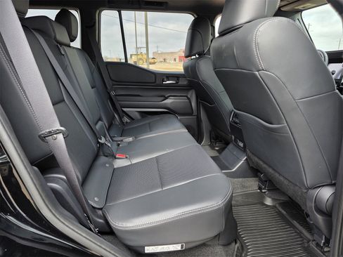 Used 2024 Toyota Land Cruiser image 25