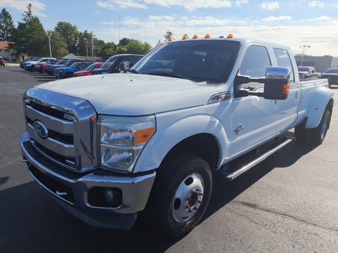 Used 2011 Ford F350 Lariat w/ Lariat Interior Pkg AWD/4WD image 2