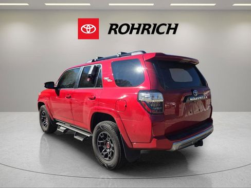 Used 2022 Toyota 4Runner TRD Off-Road Premium image 3