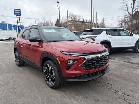 New 2026 Chevrolet TrailBlazer RS w/ Convenience Package image 2