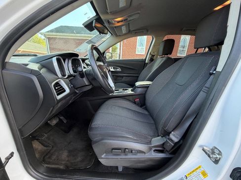 Used 2017 Chevrolet Equinox LT w/ Convenience Package AWD/4WD image 12