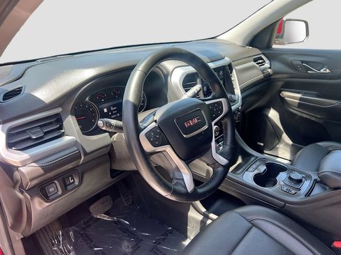 Used 2023 GMC Acadia SLT AWD/4WD image 9