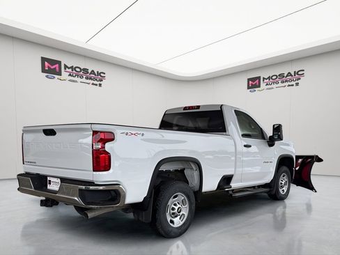 Used 2025 Chevrolet Silverado 2500 W/T w/ WT Convenience Package AWD/4WD image 3