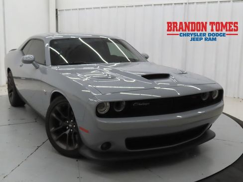 Used 2021 Dodge Challenger R/T Scat Pack RWD image 1