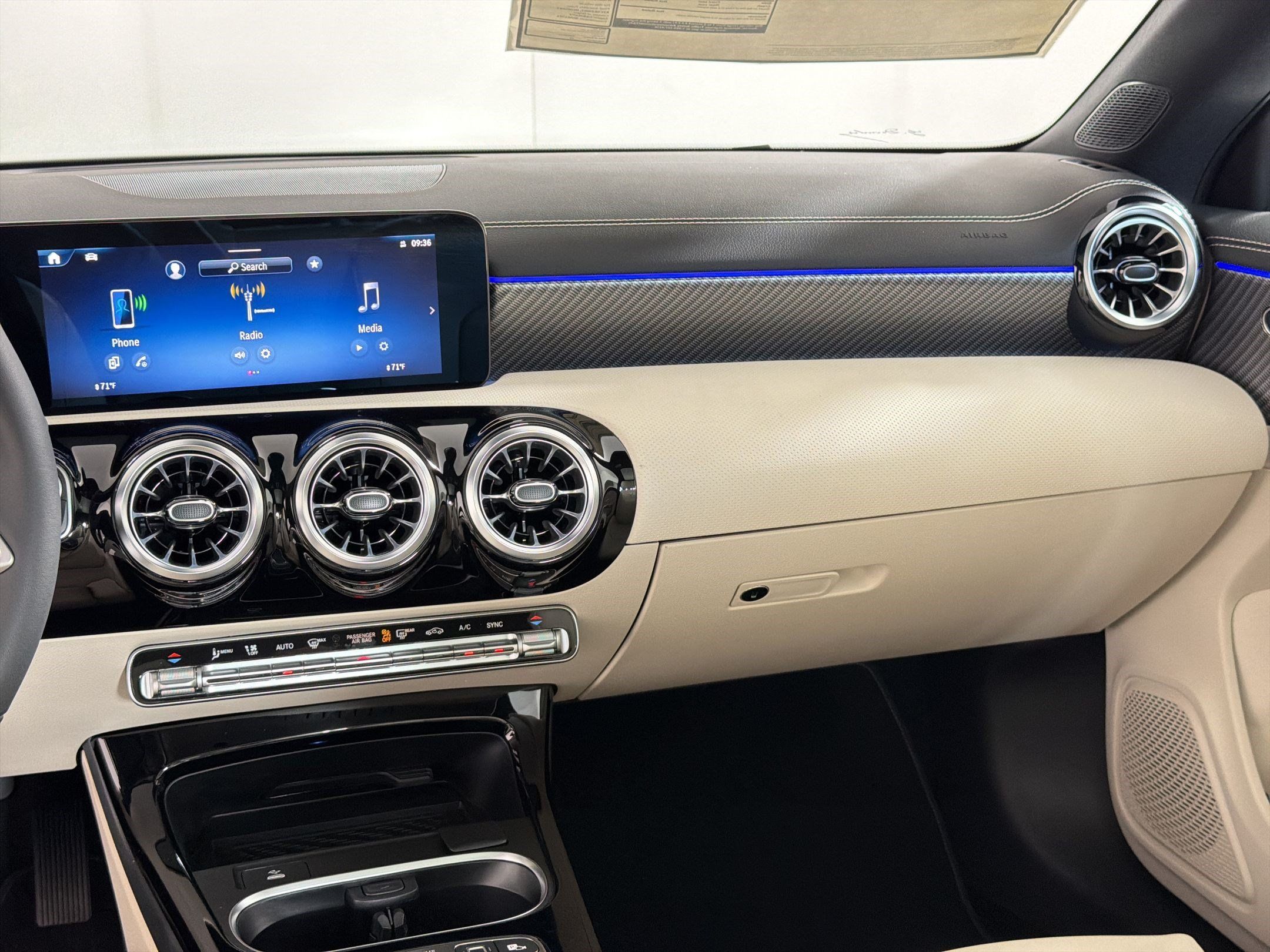 Certified 2026 Mercedes-Benz CLA 250 4MATIC image 28
