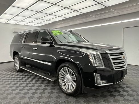 Used 2017 Cadillac Escalade ESV Platinum image 3