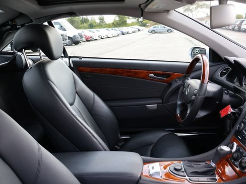 Used 2008 Mercedes-Benz SL 550 image 11