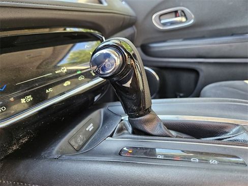 Used 2022 Honda HR-V EX image 25