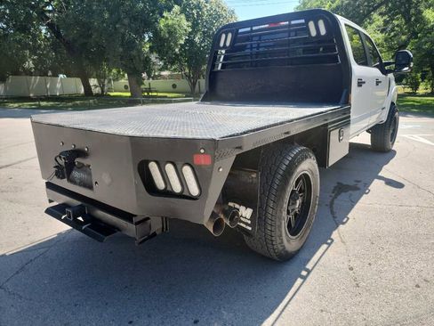 Used 2019 Ford F250 XL w/ Power Equipment Group image 9