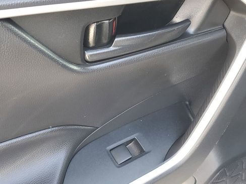 Used 2019 Toyota RAV4 LE image 43