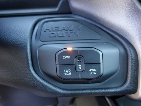 New 2026 RAM 3500 Big Horn AWD/4WD image 19
