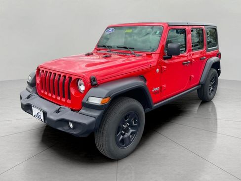Used 2019 Jeep Wrangler Unlimited Sport AWD/4WD image 3