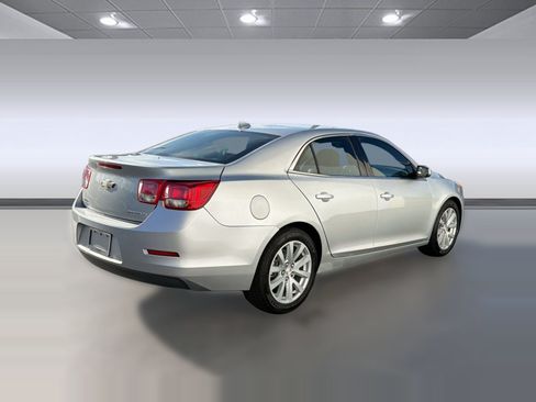 Used 2014 Chevrolet Malibu LT FWD image 9