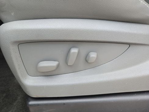 Used 2015 Chevrolet Tahoe LT image 15