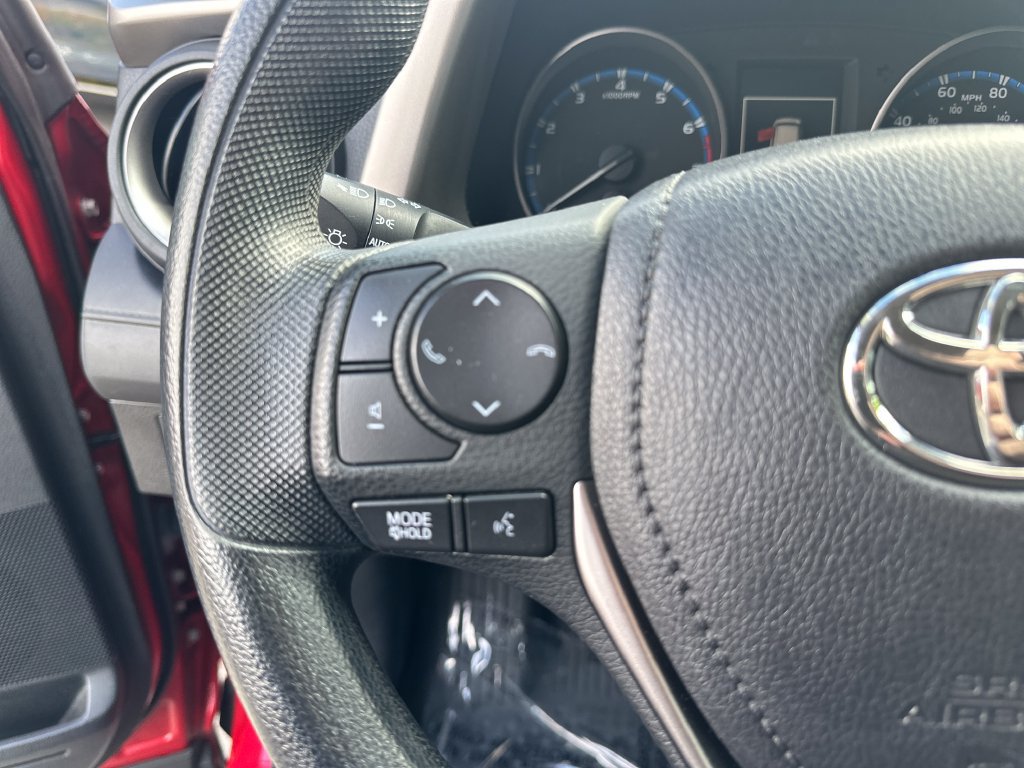 Certified 2017 Toyota RAV4 LE AWD/4WD image 19