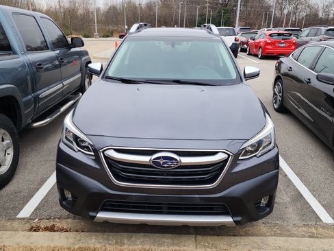 Used 2020 Subaru Outback Touring image 3