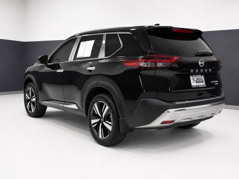Certified 2023 Nissan Rogue Platinum w/ Platinum Premium Package AWD/4WD image 3