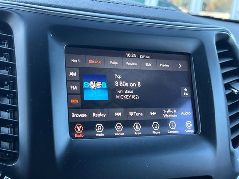 Used 2019 Jeep Cherokee Latitude Plus image 18