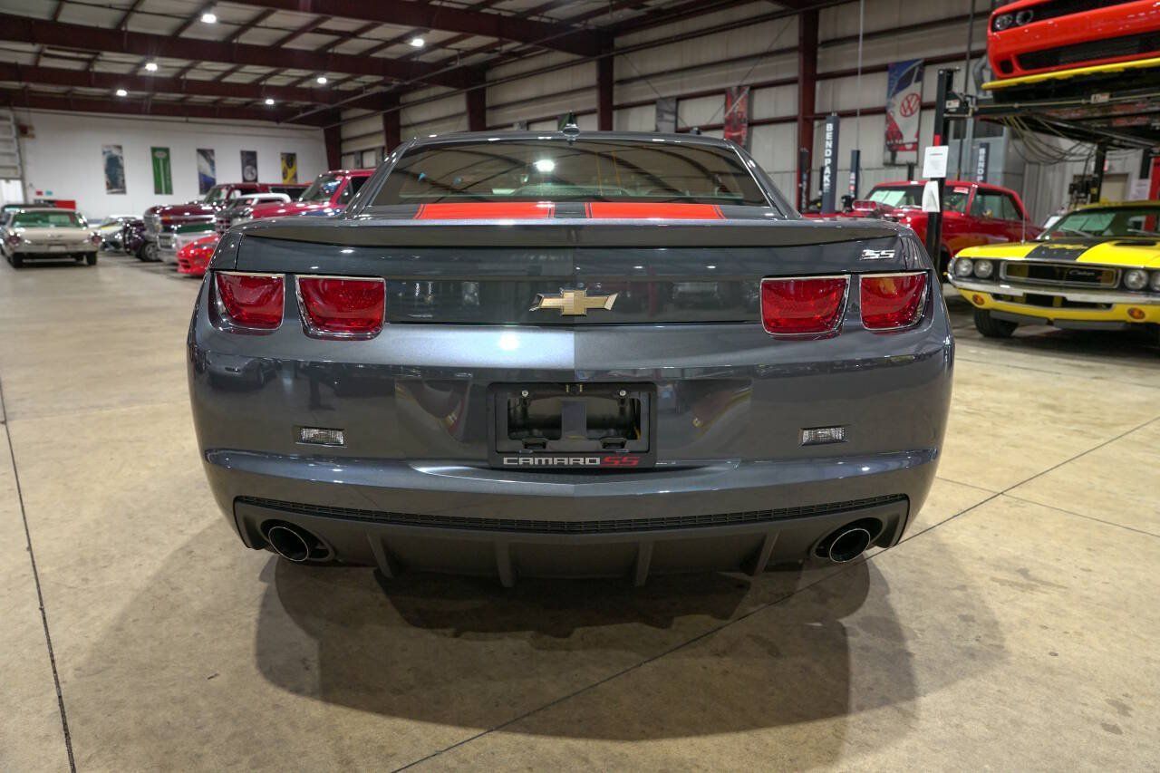 Used 2010 Chevrolet Camaro SS RWD image 7