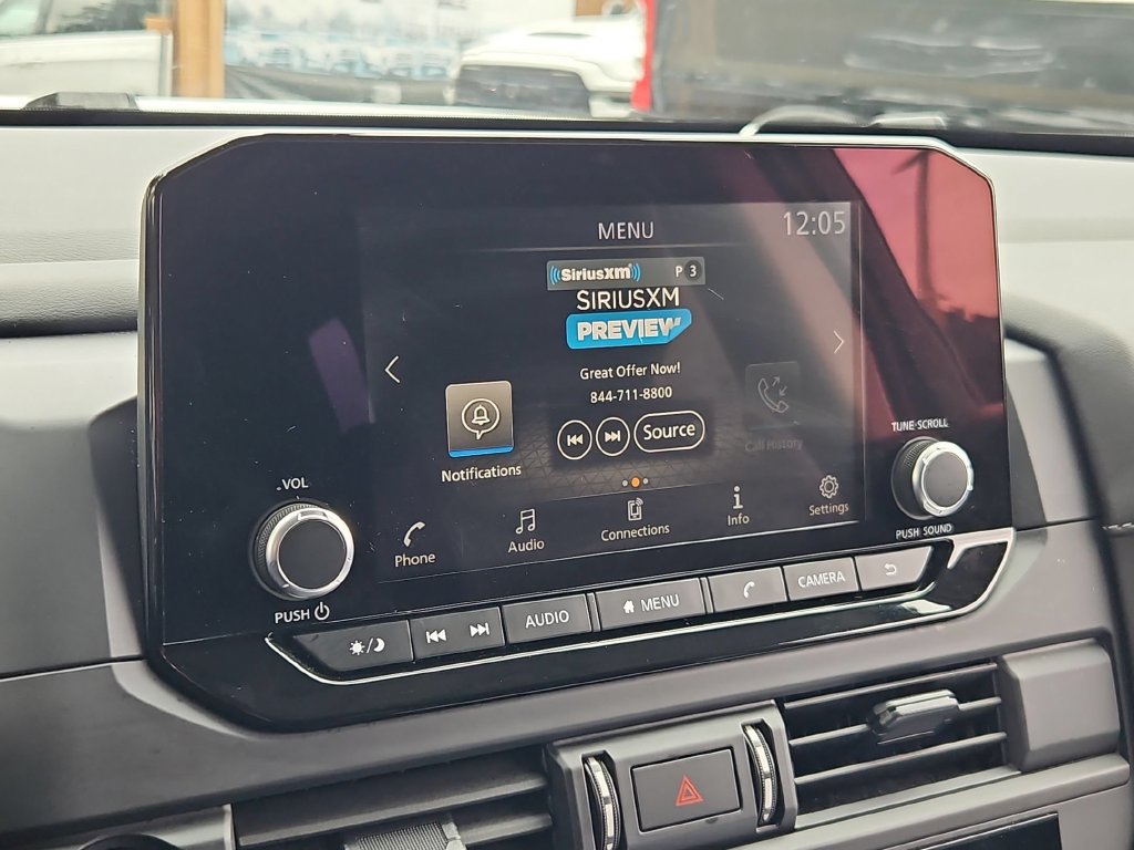 Used 2025 Nissan Pathfinder S AWD/4WD image 23