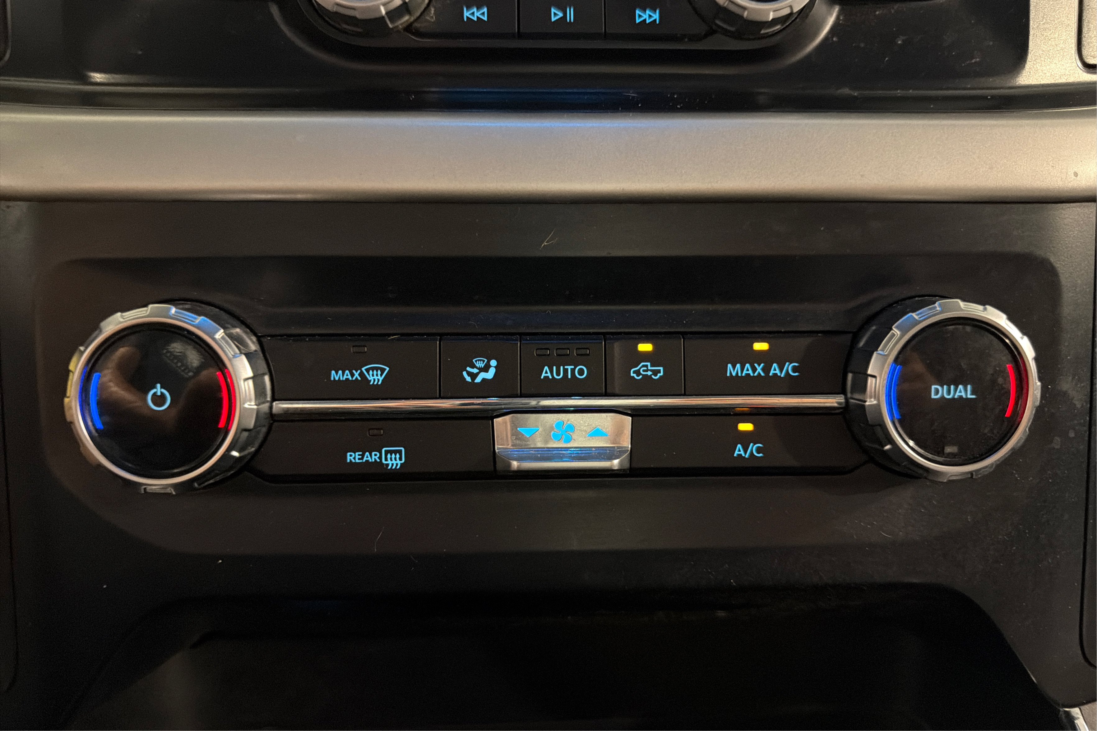 Used 2022 Ford F150 XLT w/ Equipment Group 301A Mid AWD/4WD image 32