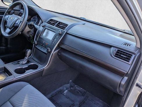Used 2016 Toyota Camry LE image 22