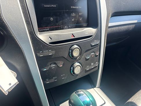 Used 2012 Ford Explorer XLT AWD/4WD image 24