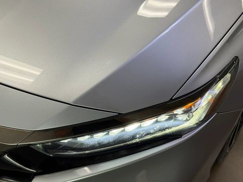 Used 2022 Honda Accord Sport image 9