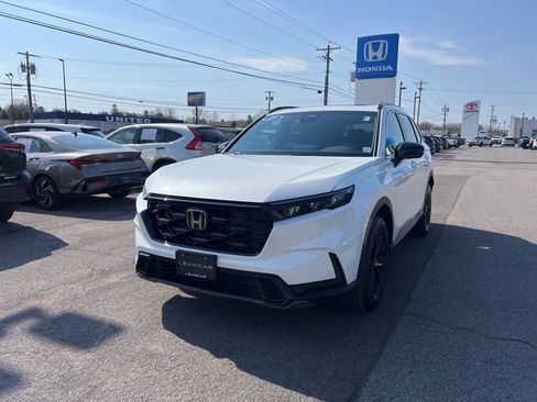 Used 2025 Honda CR-V Sport image 1