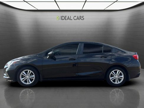 Used 2017 Chevrolet Cruze LS FWD image 8