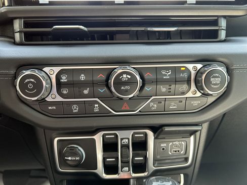 New 2025 Jeep Wrangler Sahara image 19