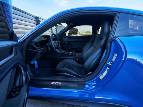 Used 2026 Porsche 911 GT3 w/ Weissach Package image 33
