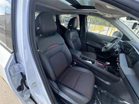 New 2025 Nissan Kicks SR w/ SR Premium Package image 24