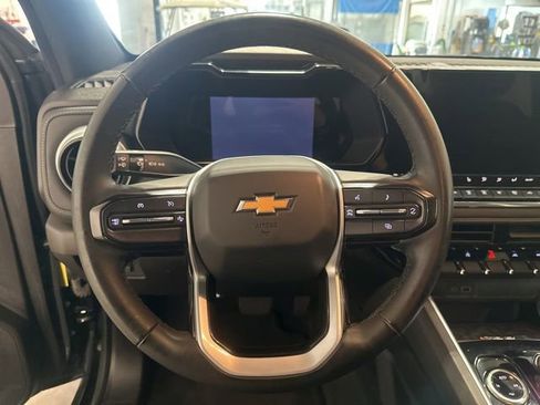 Used 2023 Chevrolet Colorado LT w/ LT Convenience Package II AWD/4WD image 15