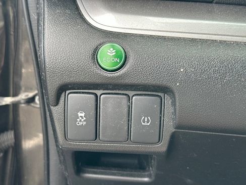 Used 2015 Honda CR-V LX image 18