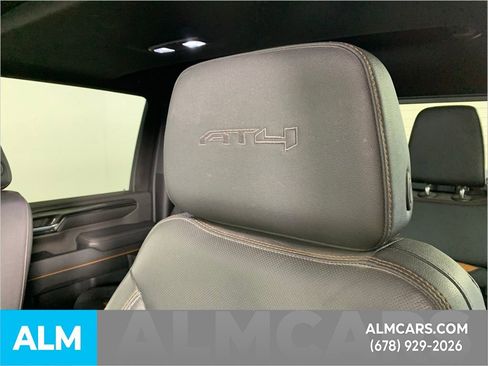 Used 2024 GMC Sierra 2500 AT4 w/ AT4 Premium Plus Package image 18