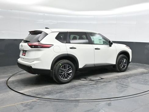 New 2026 Nissan Rogue S image 2