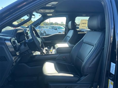 New 2025 Ford F150 Lariat w/ Equipment Group 501A Mid image 17