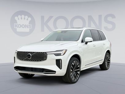 New 2025 Volvo XC90 T8 Plus w/ Protection Package Premier