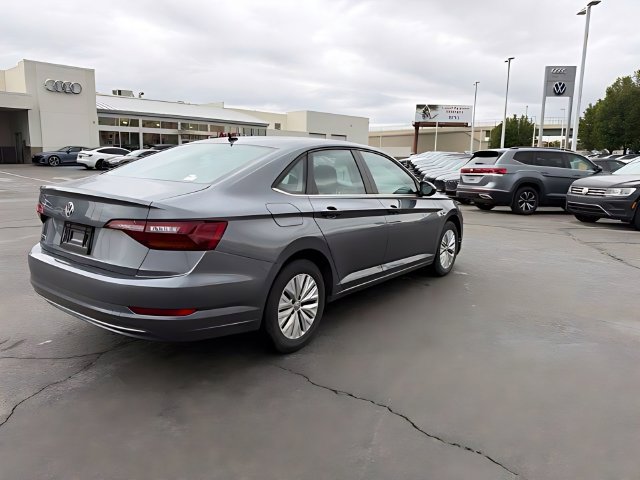Used 2019 Volkswagen Jetta S w/ Driver Assistance Package FWD image 3