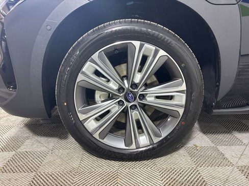 Used 2024 Subaru Solterra Limited image 5