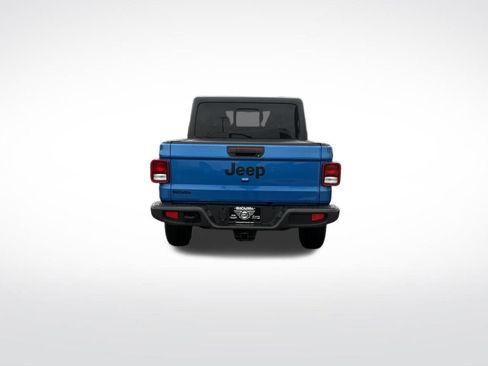 Used 2023 Jeep Gladiator Sport image 6