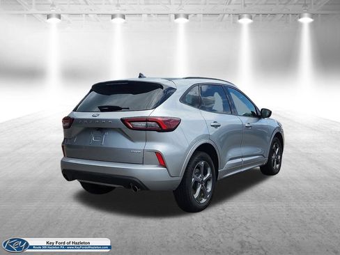 Used 2023 Ford Escape ST-Line AWD/4WD image 3