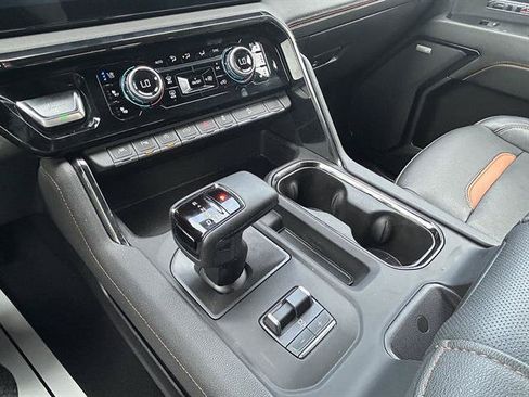 Certified 2024 GMC Sierra 1500 AT4 w/ Technology Package AWD/4WD image 24